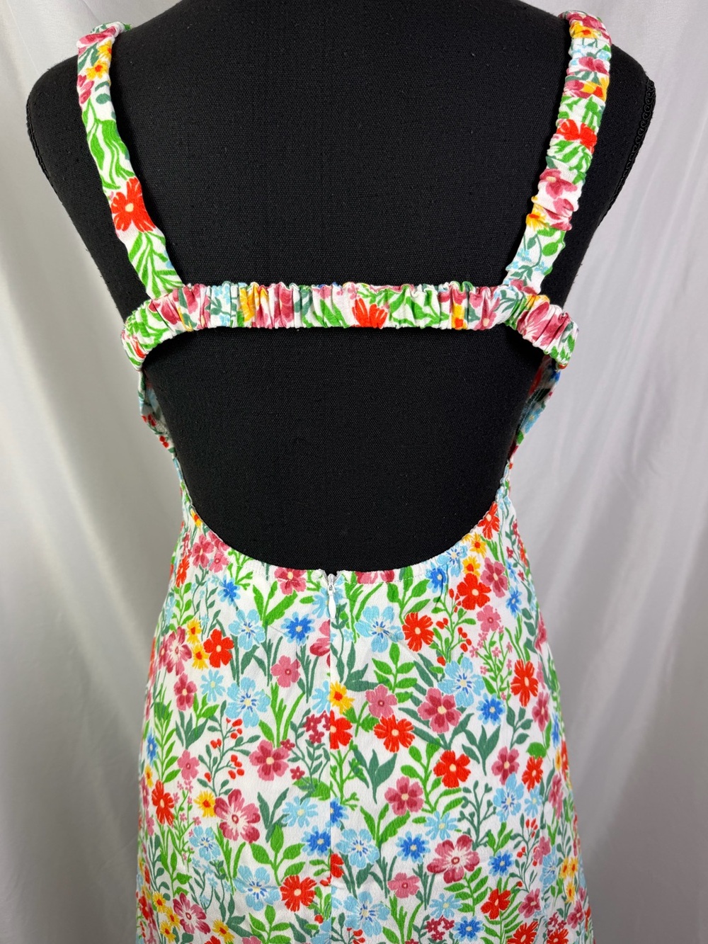 Sky to Moon White Floral Cutout Mini Sundress Sweetheart Neckline Open Back M - Picture 6 of 12